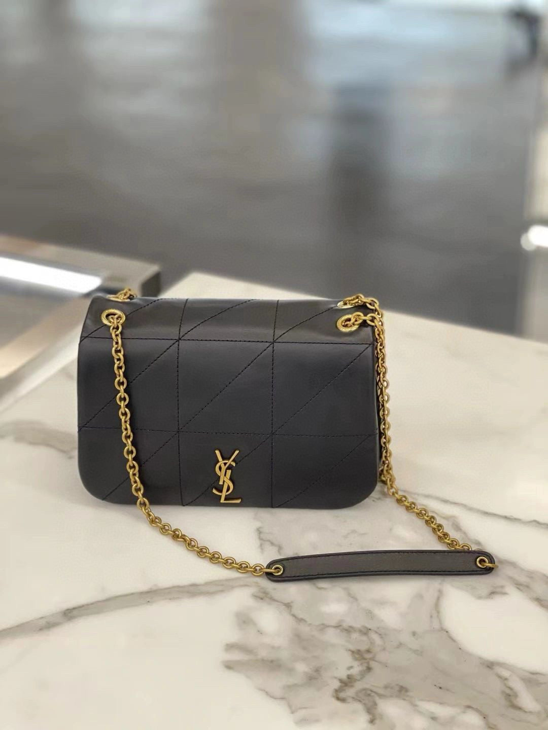 Schwarze Tasche