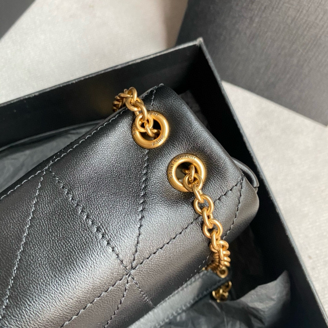 Schwarze Tasche