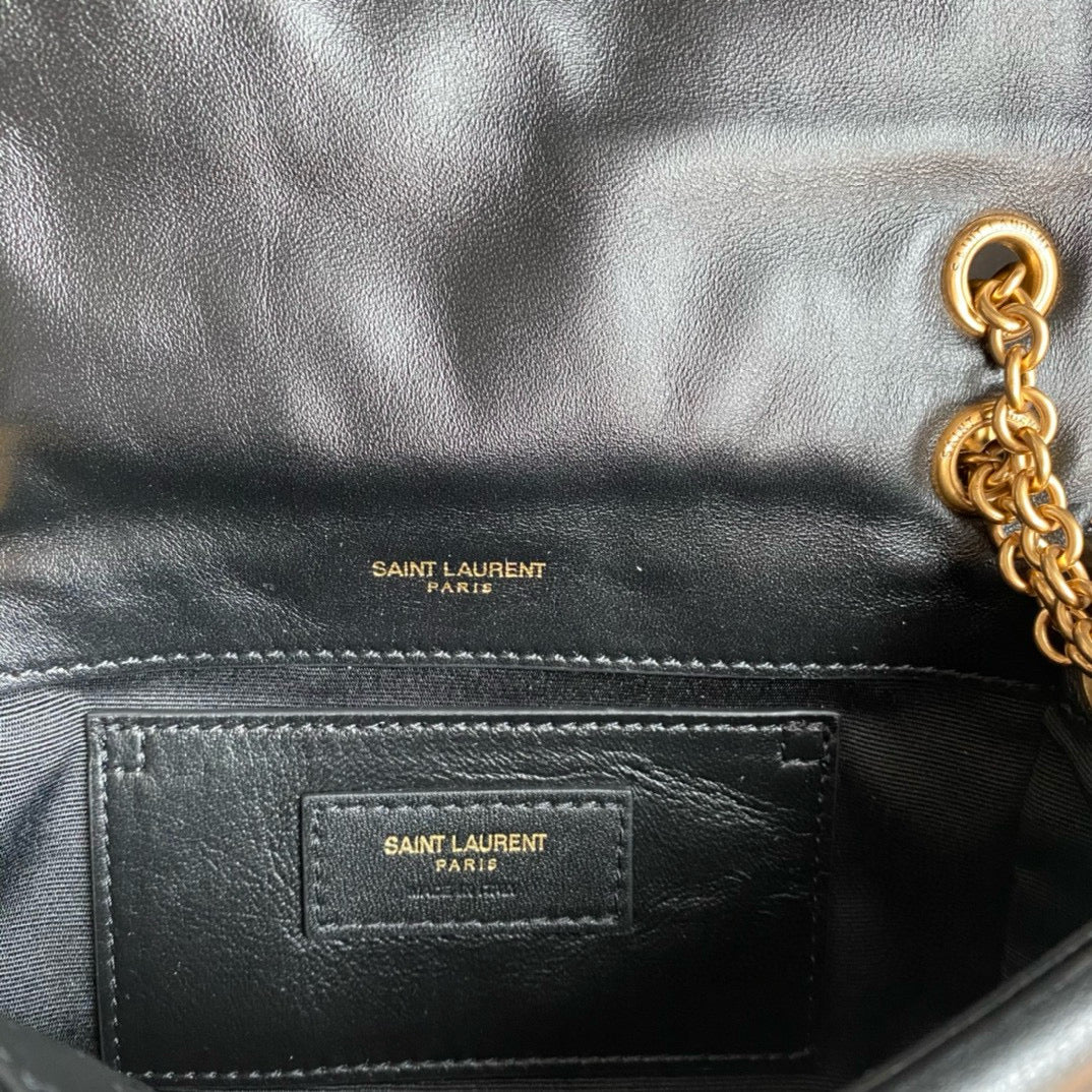 Schwarze Tasche