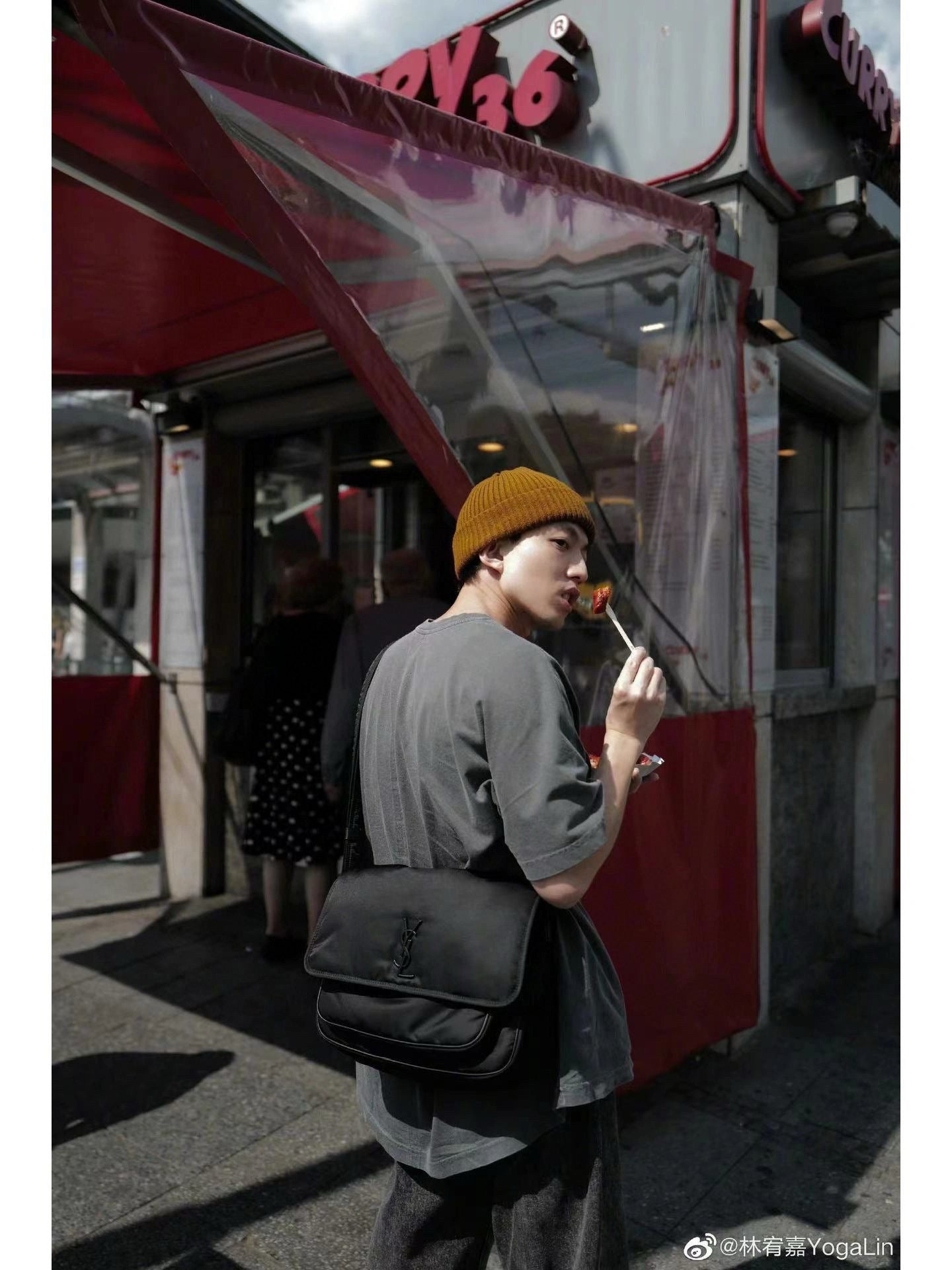 Bolso negro