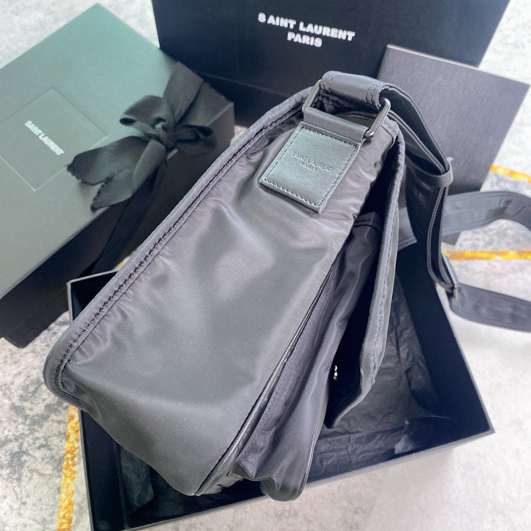 Bolso negro