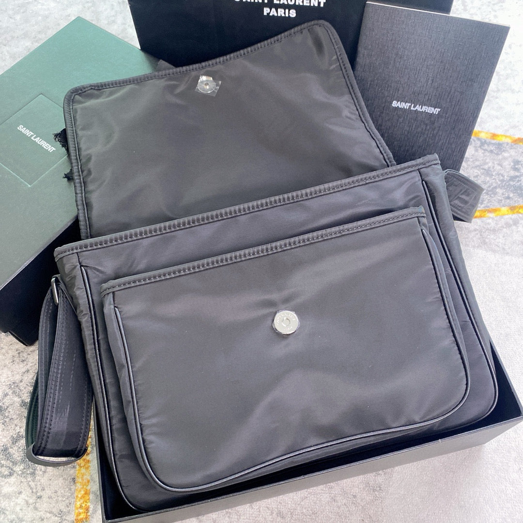 Bolso negro
