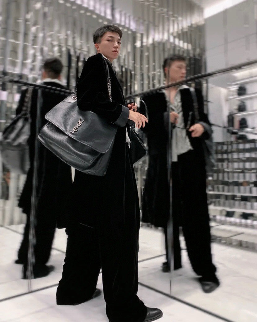 Black Bag - FashionHype.xyz