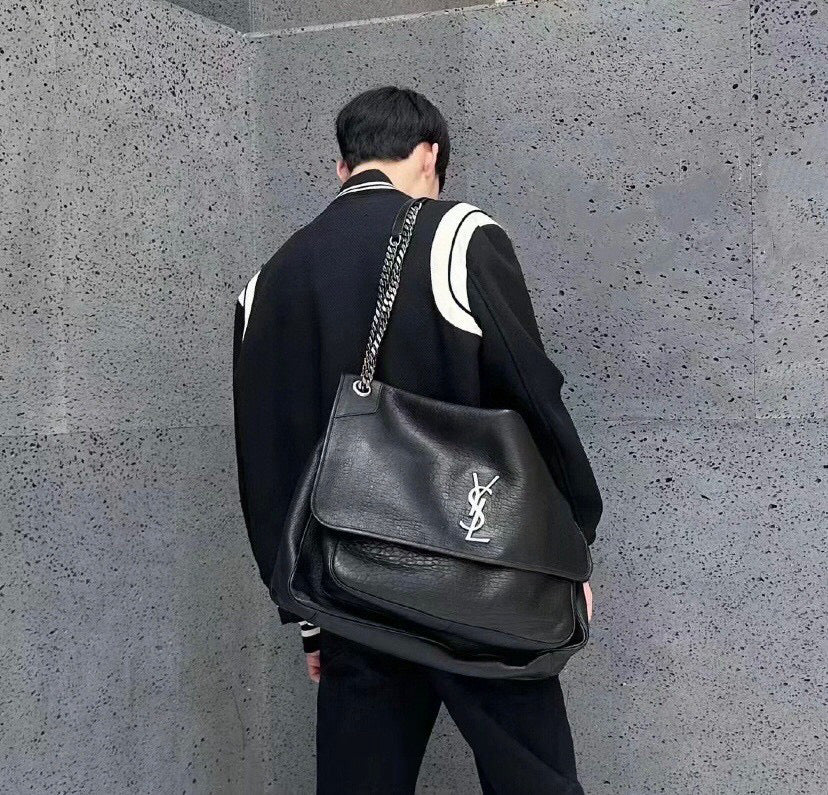 Black Bag - FashionHype.xyz