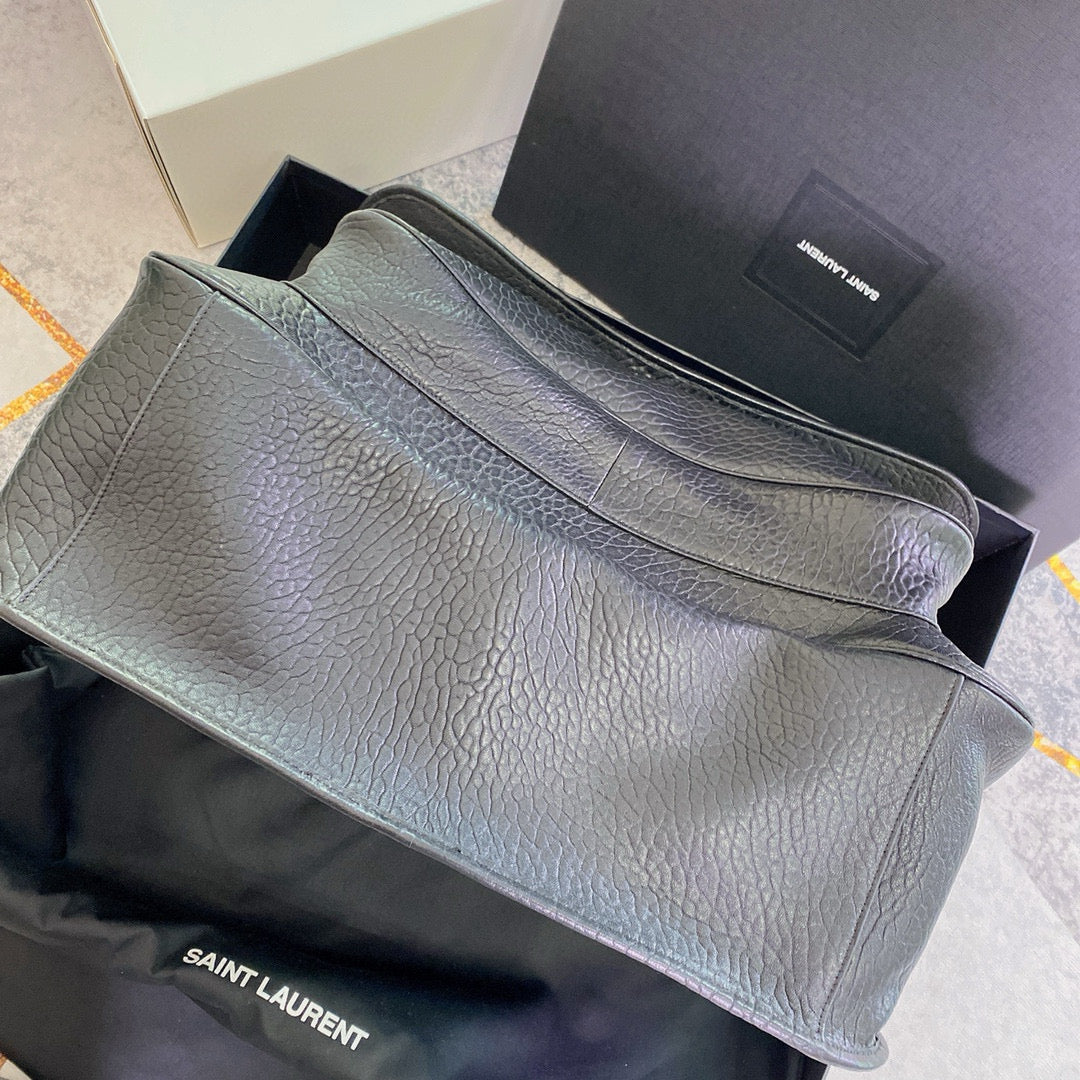 Black Bag - FashionHype.xyz