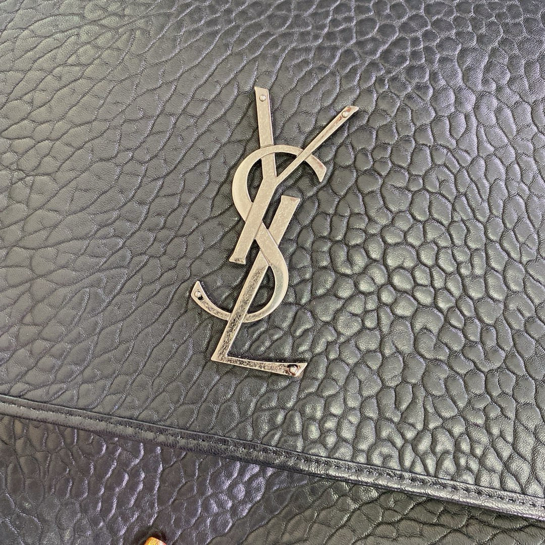 Black Bag - FashionHype.xyz