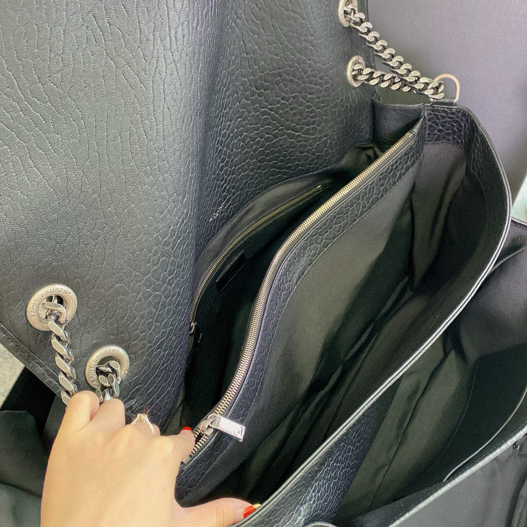 Black Bag - FashionHype.xyz