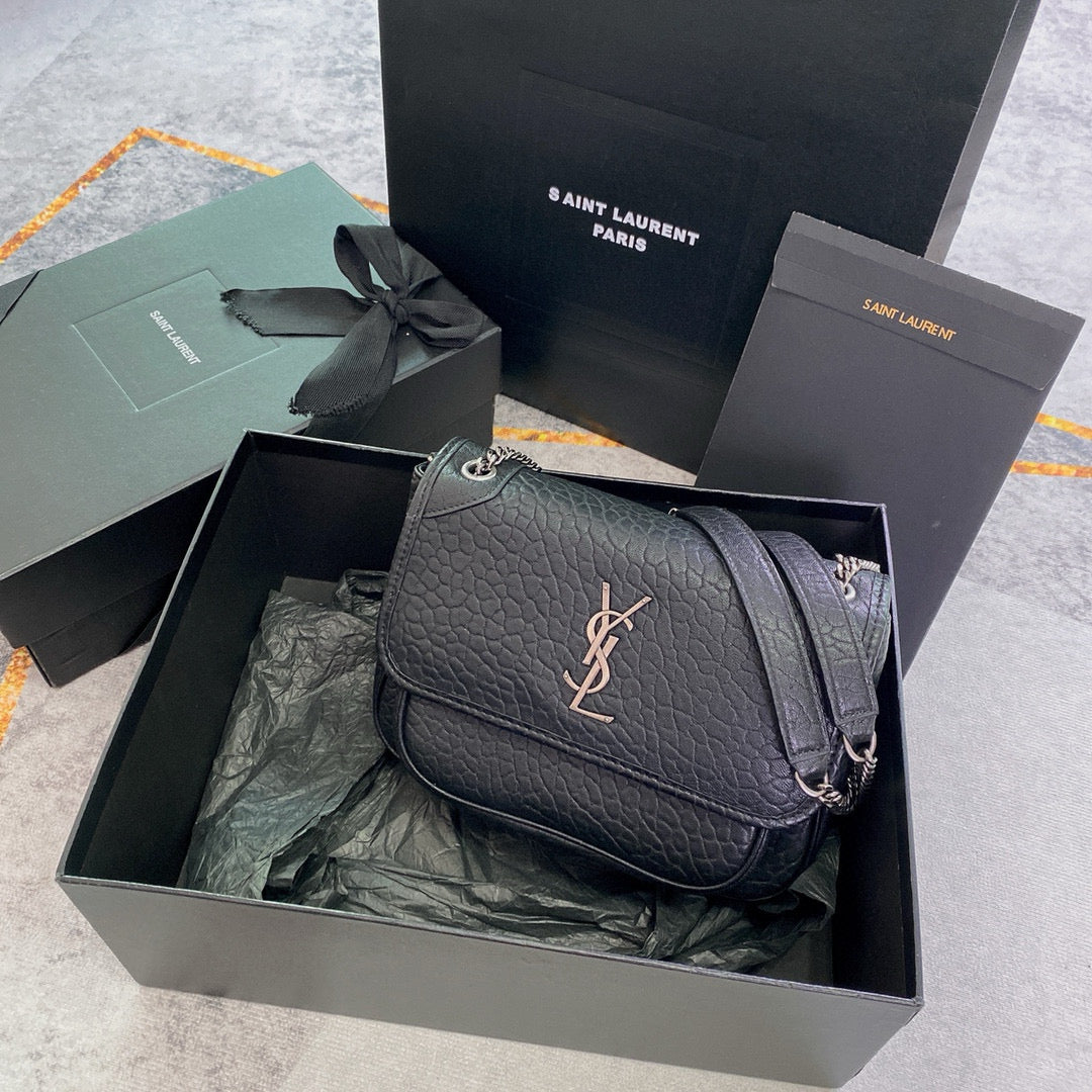 Schwarze Tasche