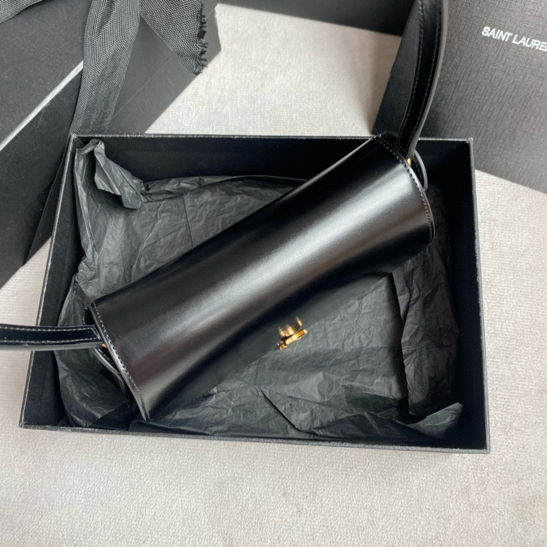 Black Bag - FashionHype.xyz