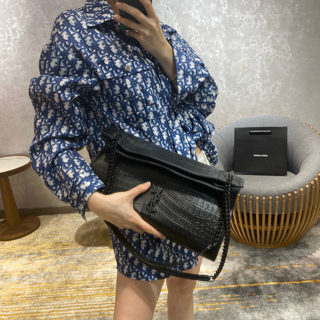 Schwarze Tasche