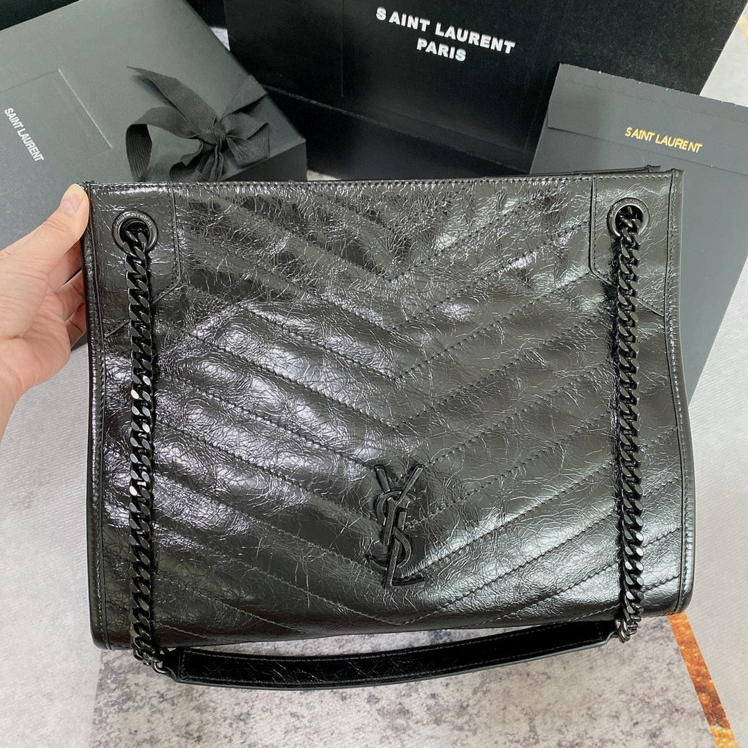 Schwarze Tasche