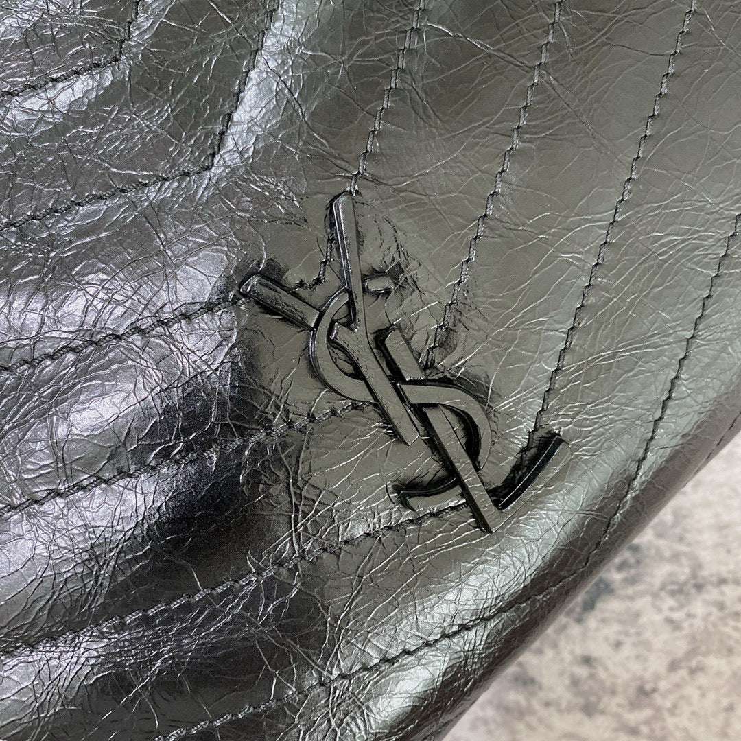 Schwarze Tasche