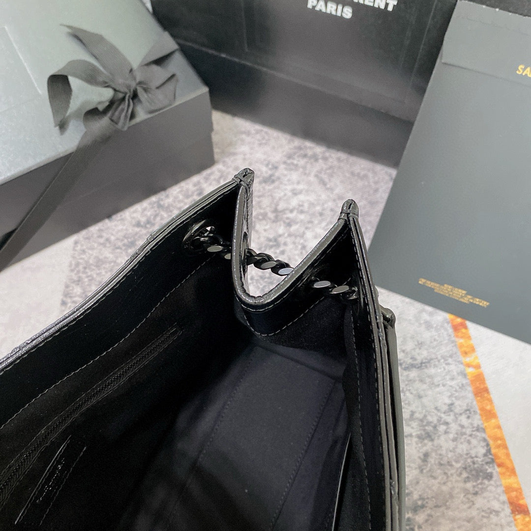 Schwarze Tasche