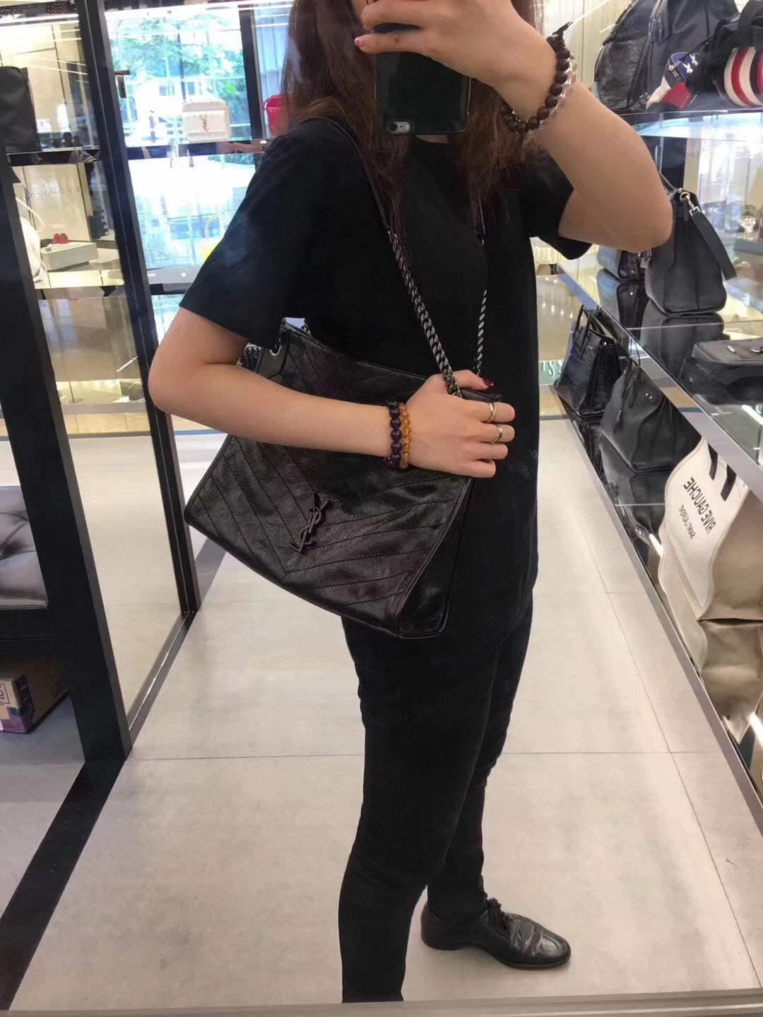 Schwarze Tasche