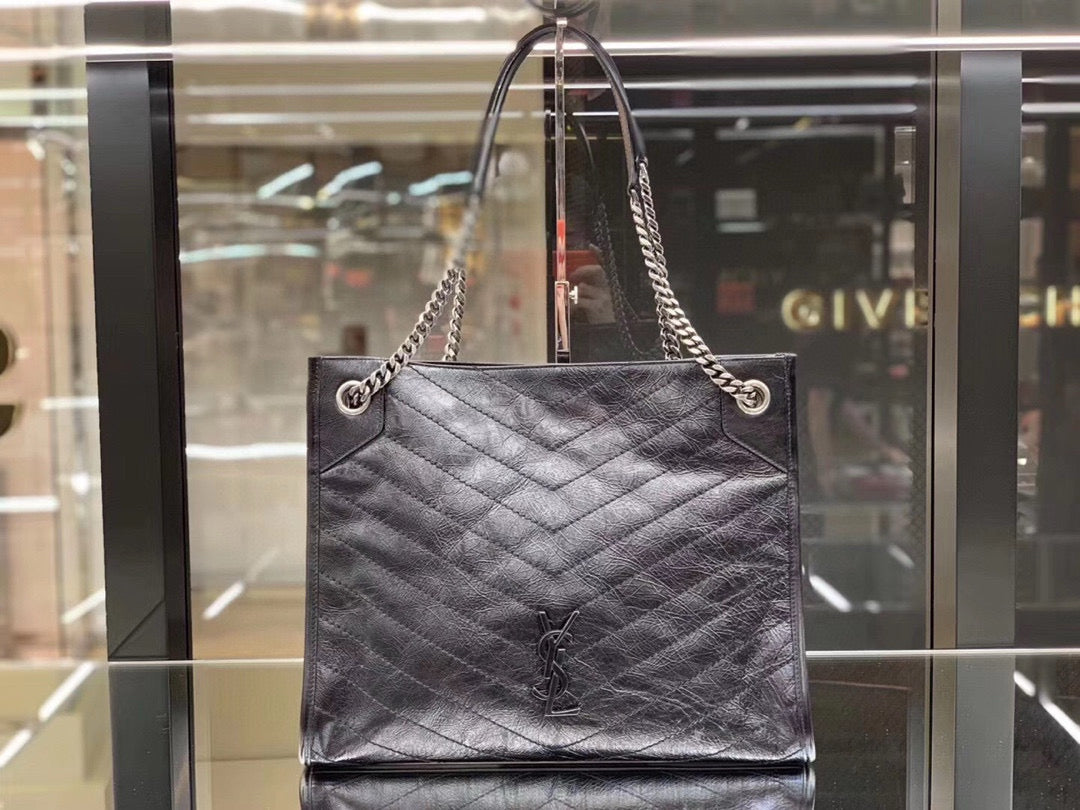 Schwarze Tasche