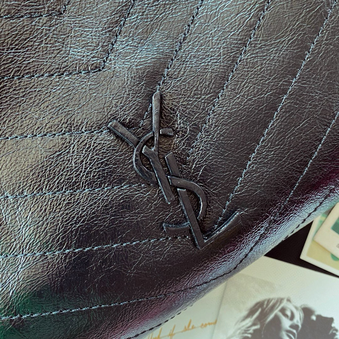 Schwarze Tasche