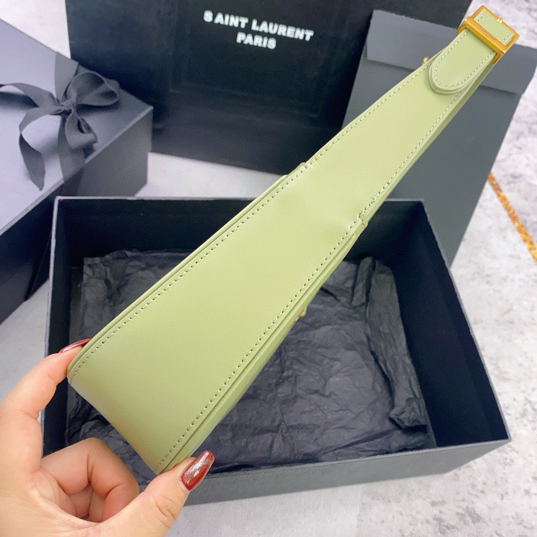 Schwarz-weiß-grüne Tasche