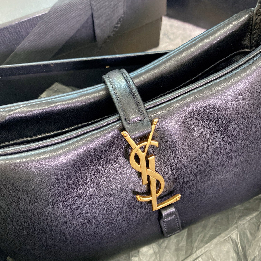 Schwarze Tasche