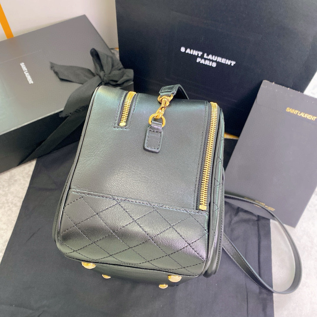 Schwarze Tasche