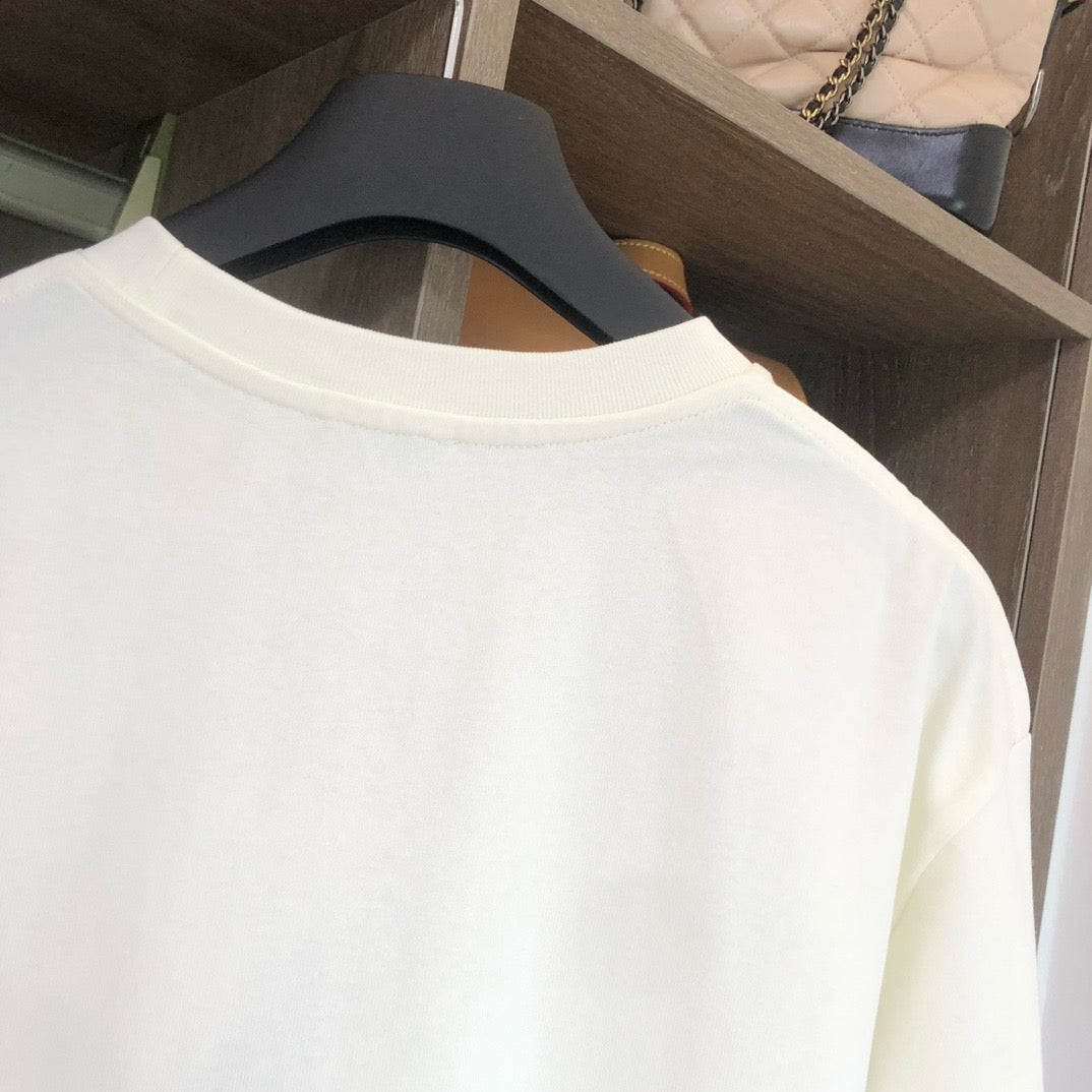 White and Green T-shirt - FashionHype.xyz