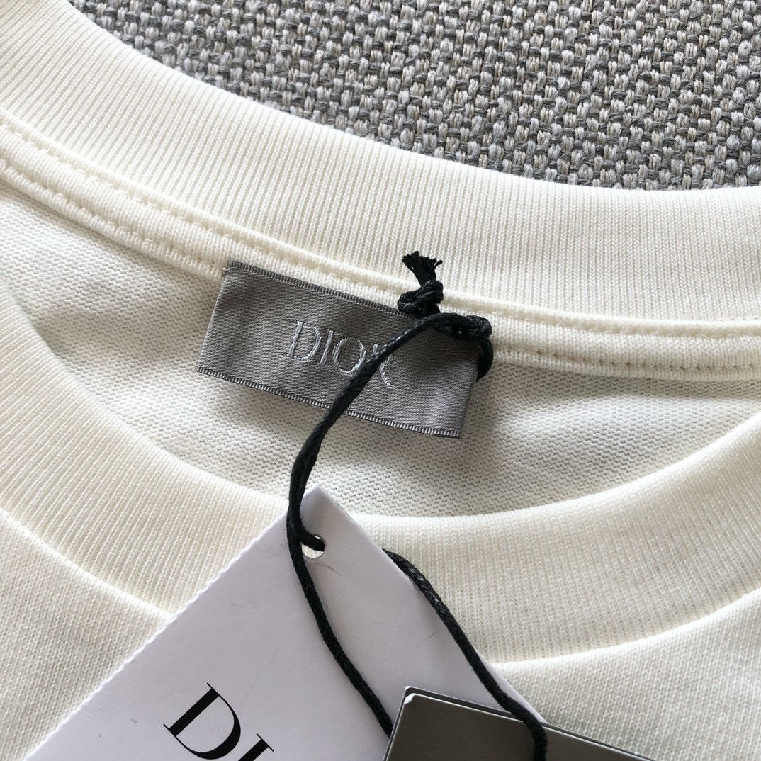 White and Green T-shirt - FashionHype.xyz