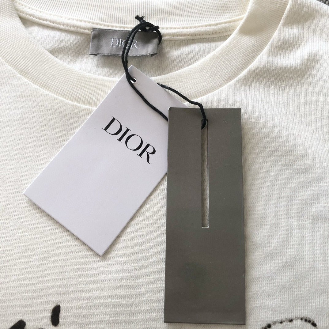 White and Green T-shirt - FashionHype.xyz
