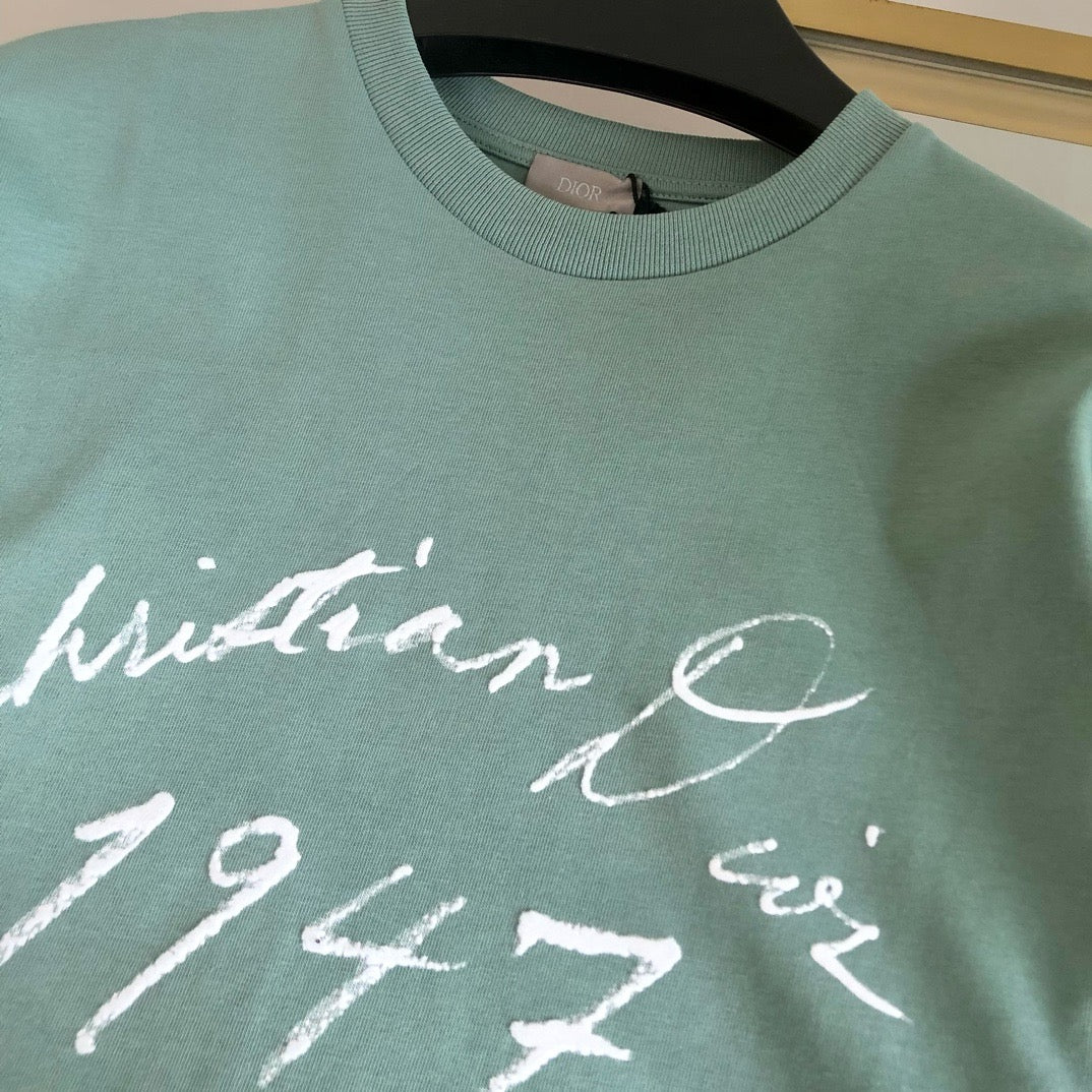 White and Green T-shirt - FashionHype.xyz