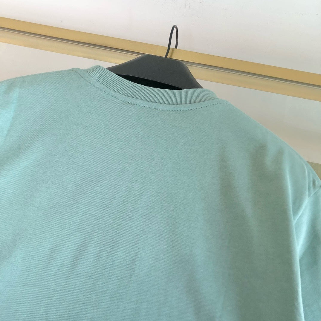 White and Green T-shirt - FashionHype.xyz