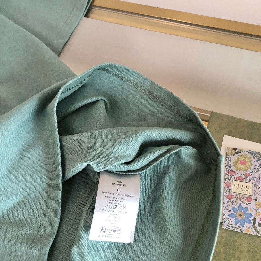 White and Green T-shirt - FashionHype.xyz