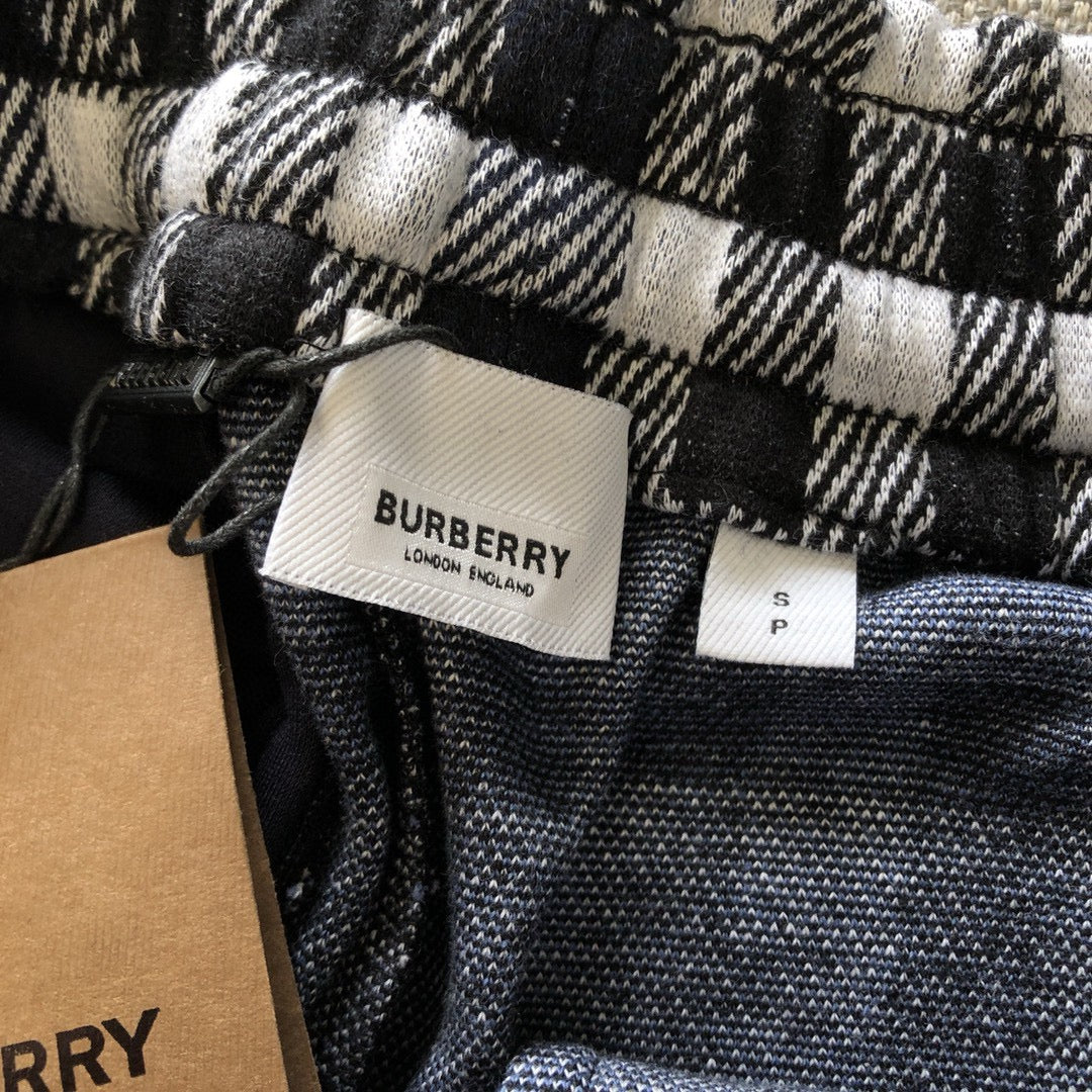 Mehrfarbige Shorts