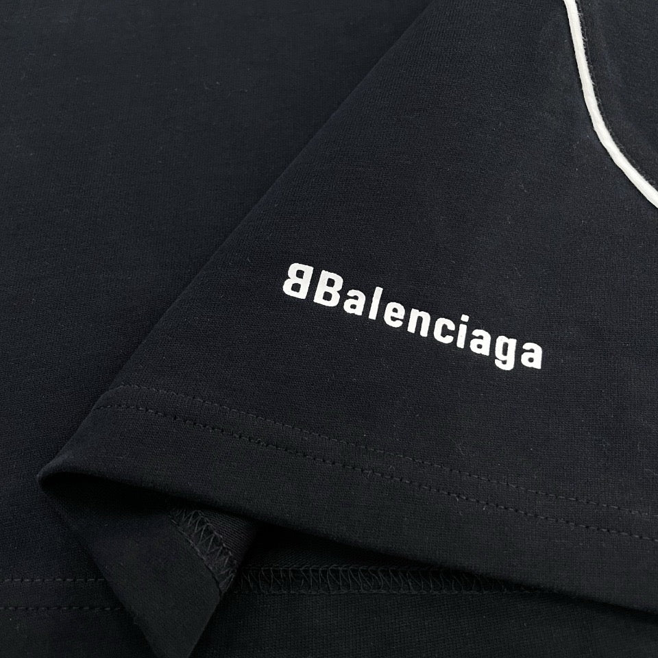 Schwarzes T-Shirt