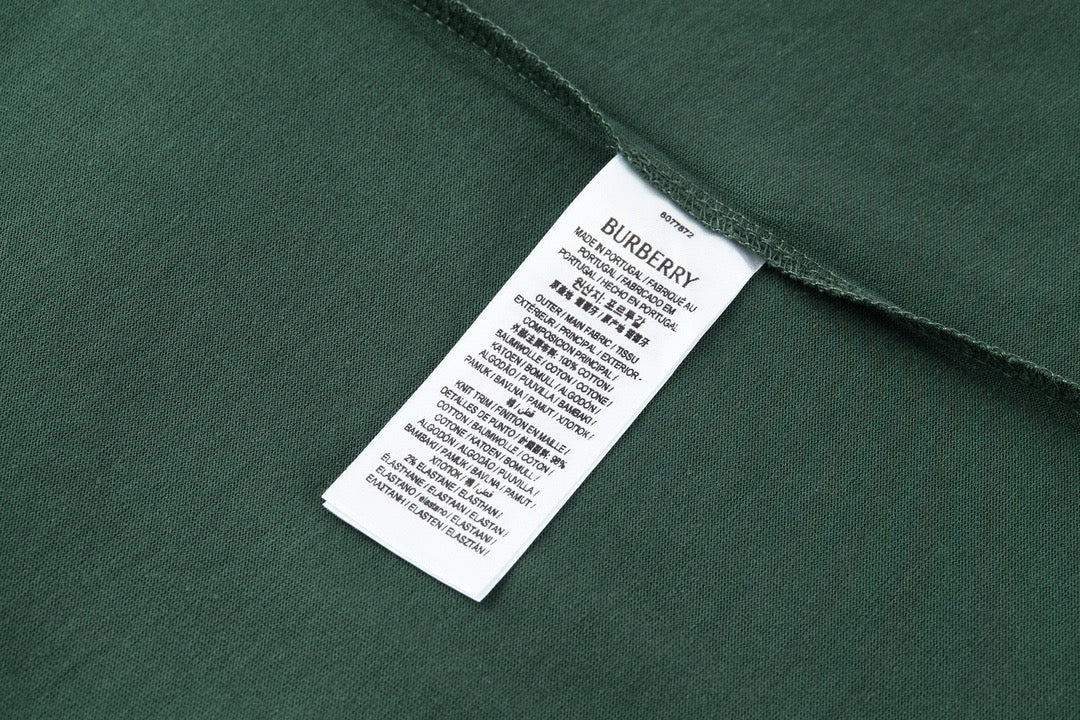 Black,White and Green T-shirt - FashionHype.xyz