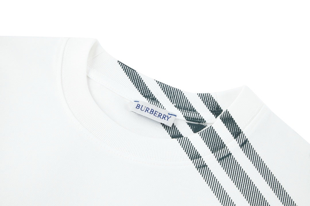 Black,White and Green T-shirt - FashionHype.xyz