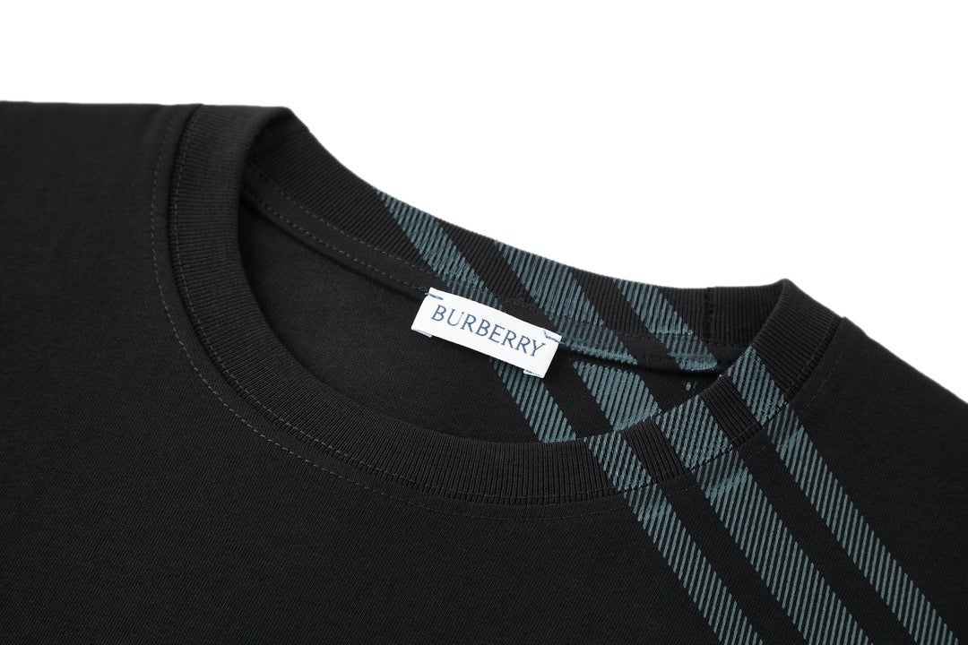 Black,White and Green T-shirt - FashionHype.xyz