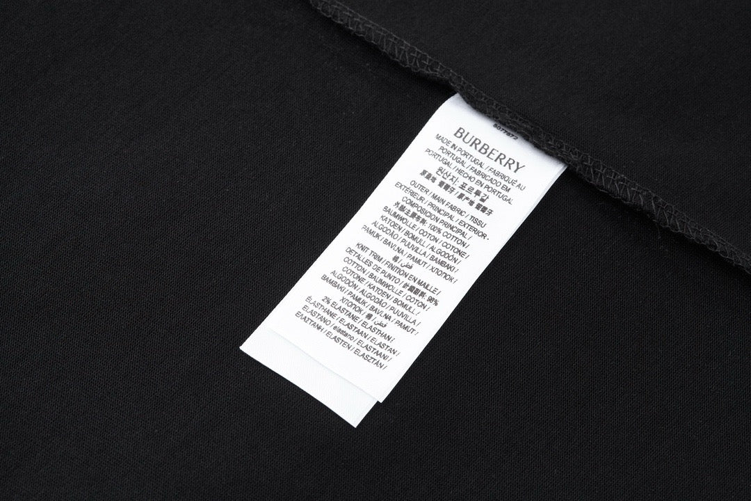 Black,White and Green T-shirt - FashionHype.xyz