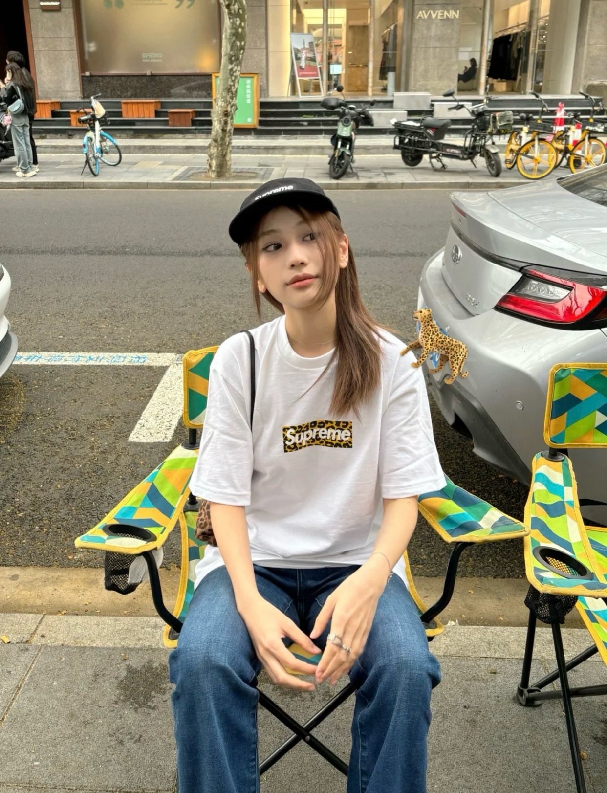 weißes T-Shirt
