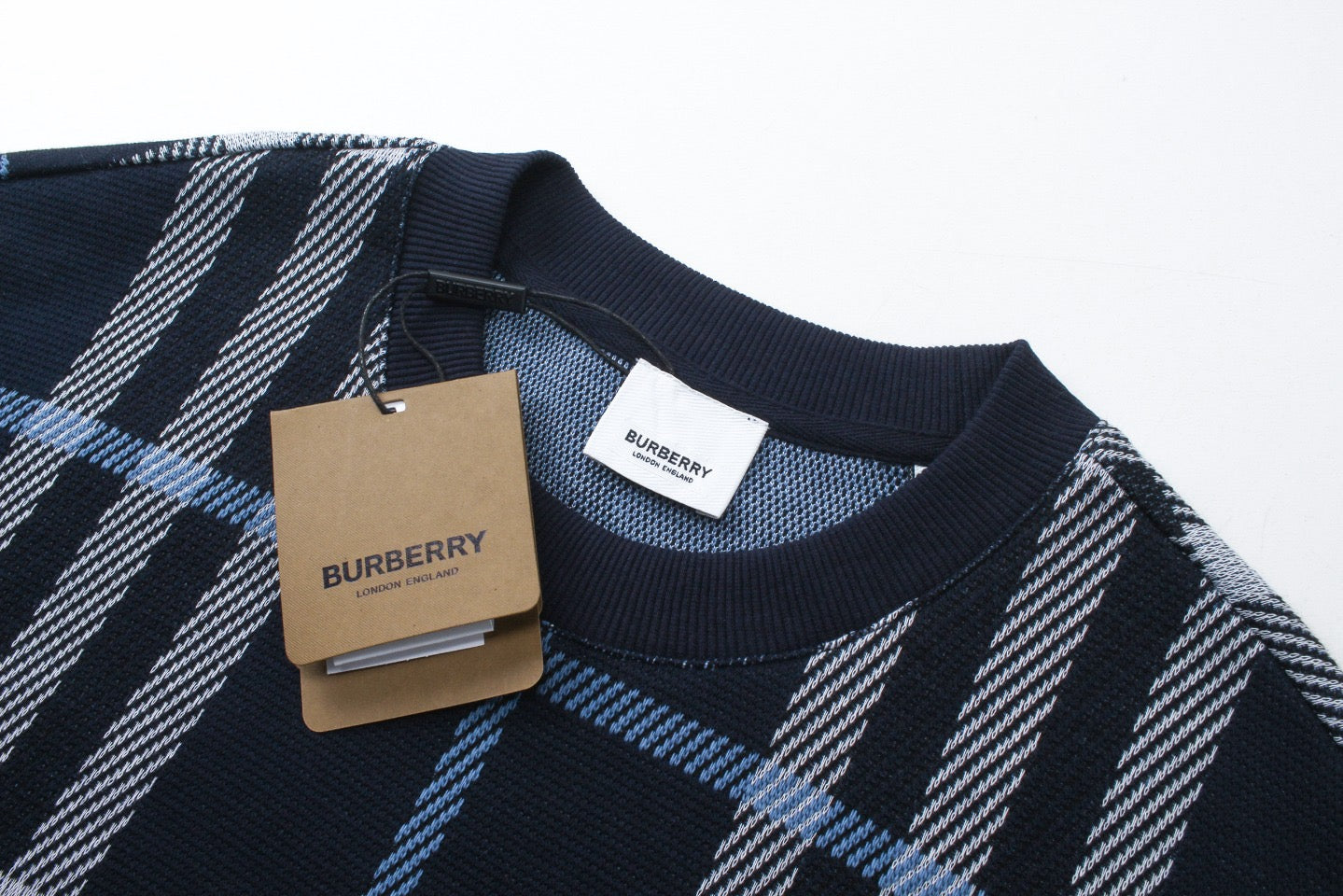 Mehrfarbiges T-Shirt