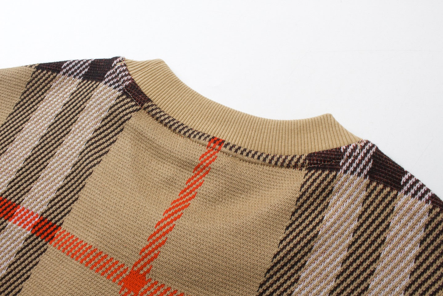 Mehrfarbiges T-Shirt