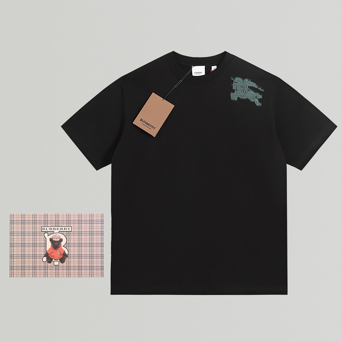 Schwarz-weißes T-Shirt