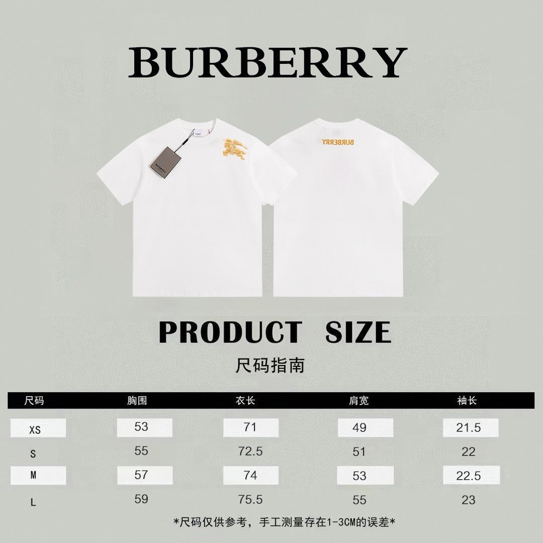 Schwarz-weißes T-Shirt