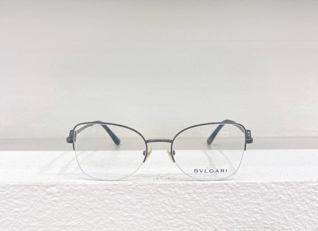 Braune, rosa, schwarze und weiße Sonnenbrille