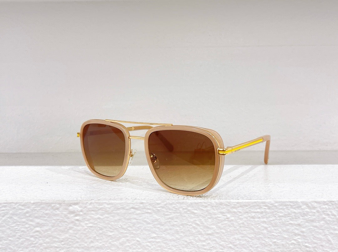 Rosa, braune und schwarze Sonnenbrille