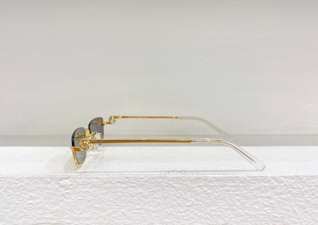 Mehrfarbige Sonnenbrille