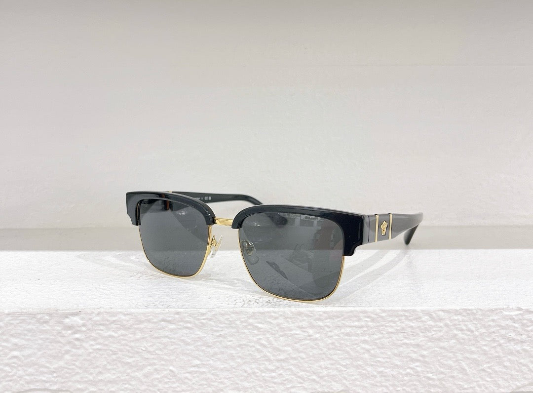 Schwarze, braune und blaue Sonnenbrille