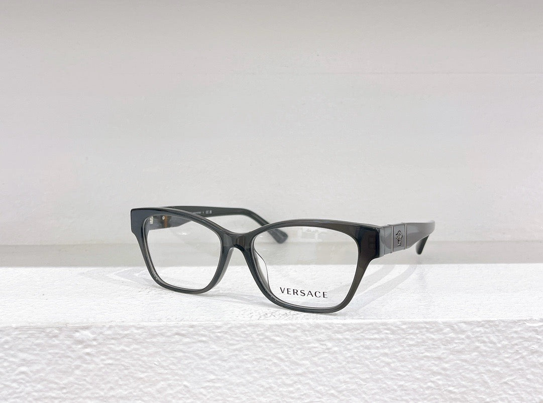 Rosa, schwarze und weiße Sonnenbrille