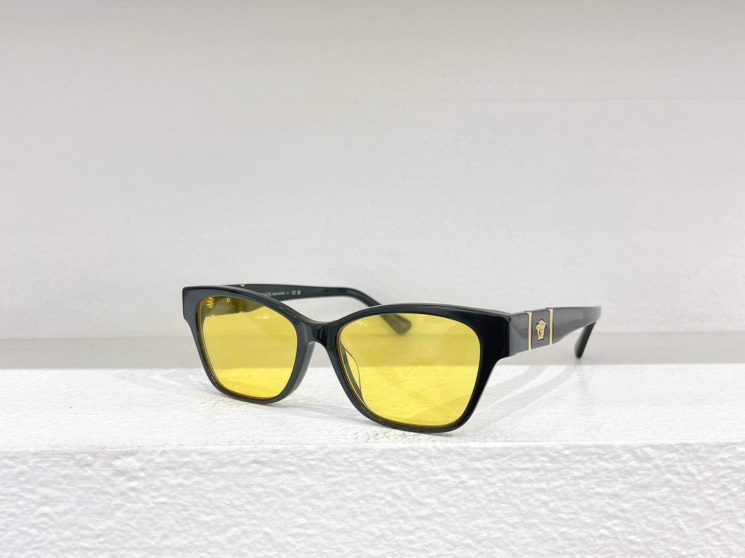 Mehrfarbige Sonnenbrille