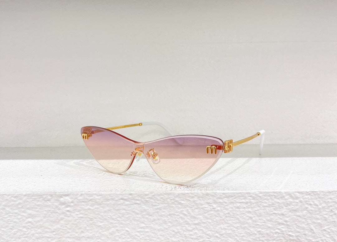 Braune, blaue und schwarze Sonnenbrille