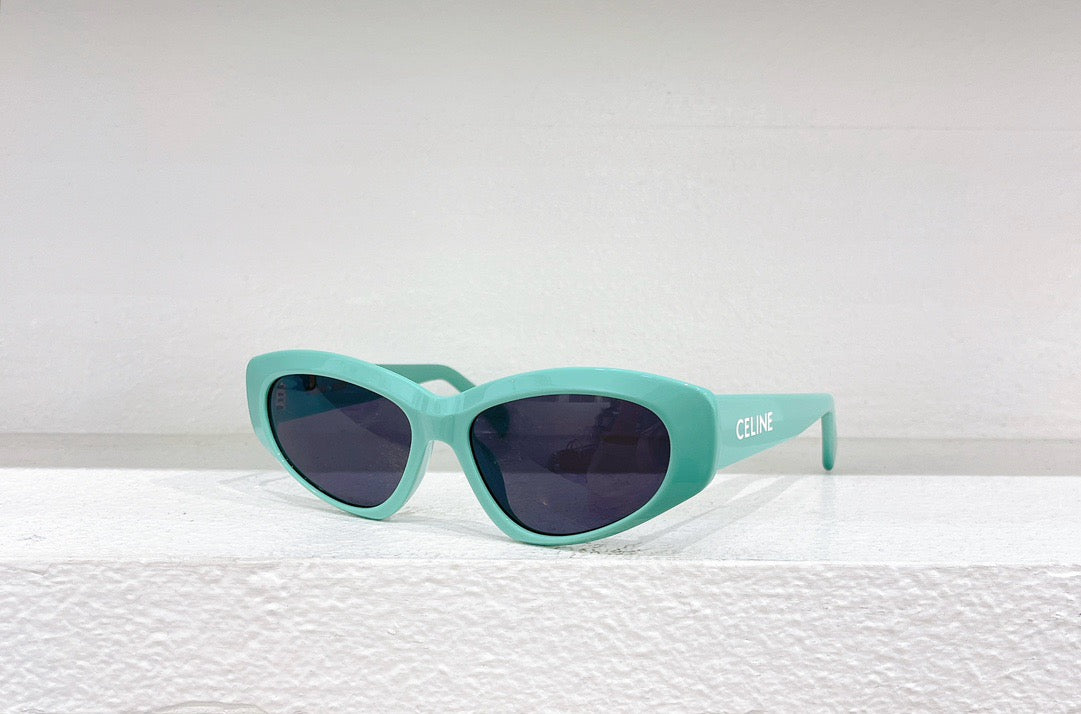 Sonnenbrille in Schwarz, Blau, Rosa, Himmelblau und Weiß