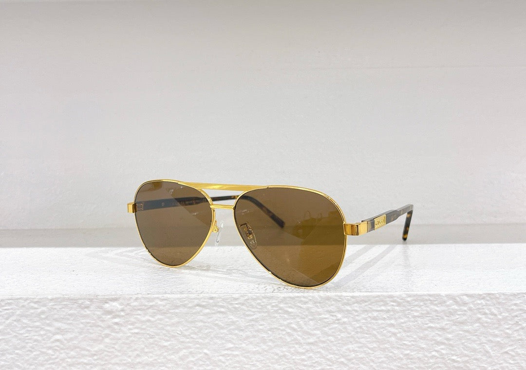 Schwarze, braune und blaue Sonnenbrille