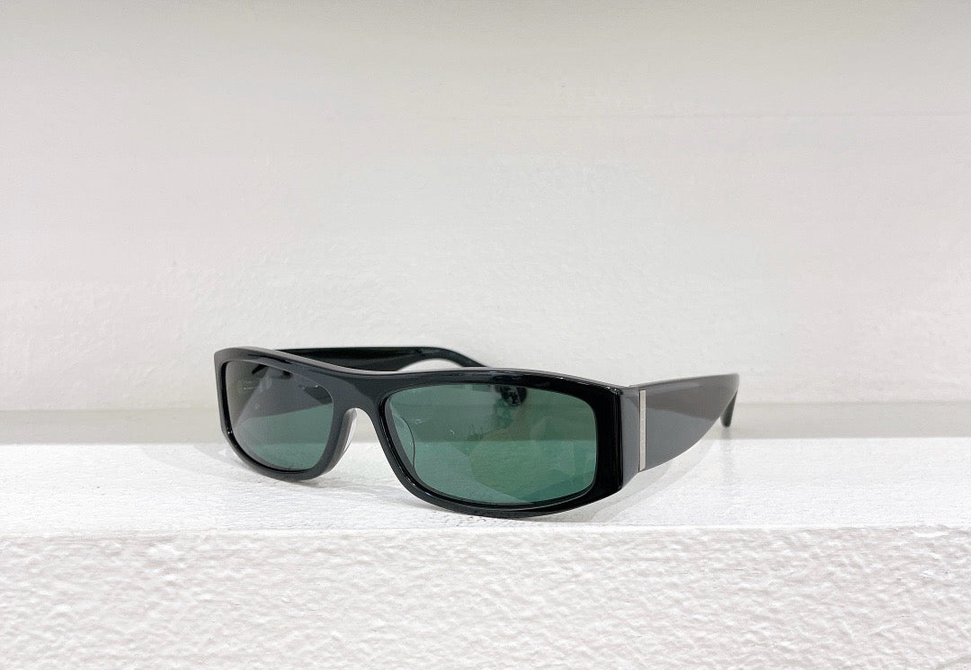 Schwarze, braune und blaue Sonnenbrille